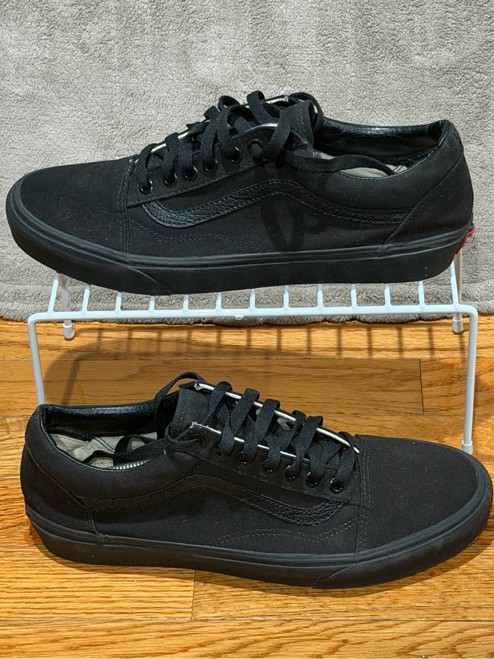 Vans Old Skool Sneakers Mens 10 Triple Black Canvas Skate Shoes Athletic Casual